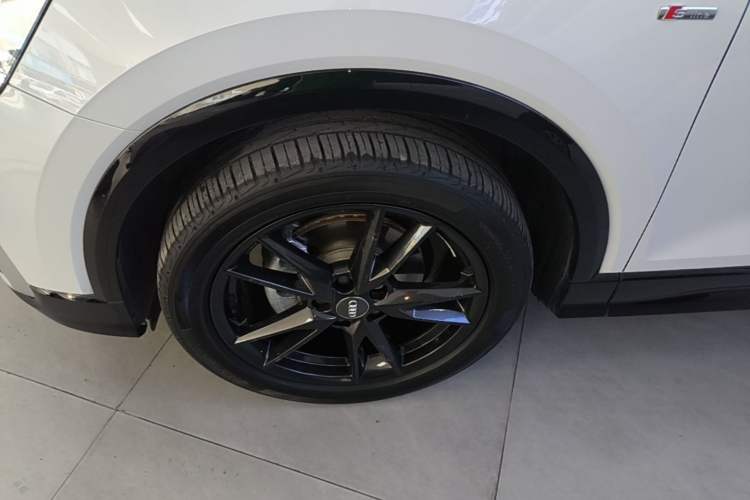Used Audi Q2L 2021 35 TFSI Progressive Dynamic Edition Exterior 1