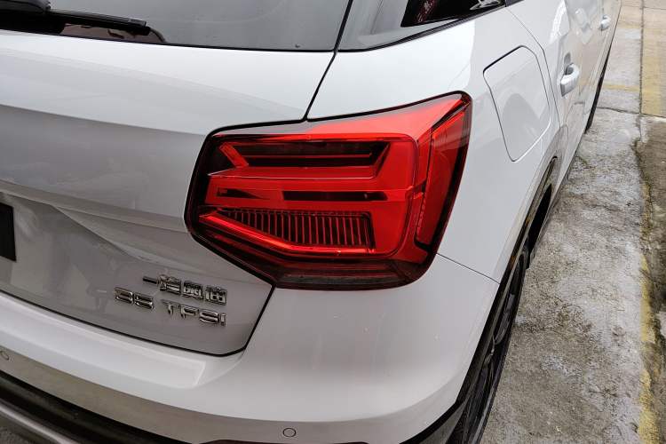 Used Audi Q2L 2021 35 TFSI Progressive Dynamic Edition Exterior 3