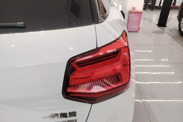 Used Audi Q2L 2021 35 TFSI Progressive Dynamic Edition Exterior 3