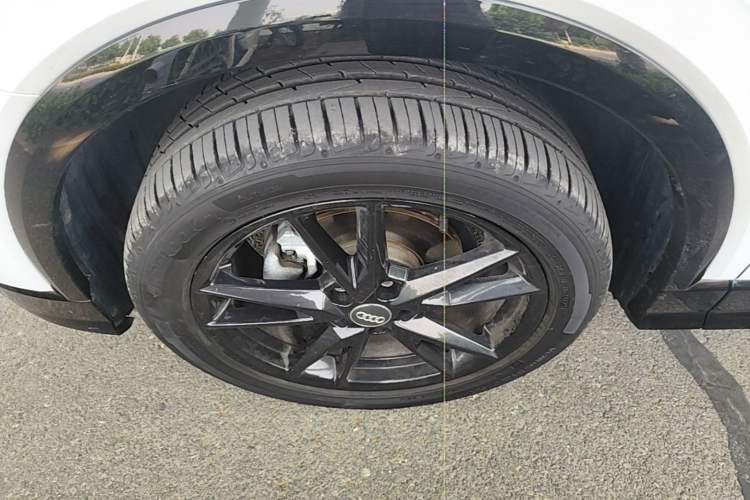 Used Audi Q2L 2021 35 TFSI Fashion Dynamic Model Exterior 4