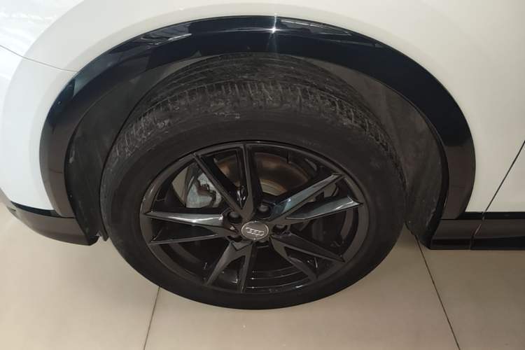 Used Audi Q2L 2021 35 TFSI Progressive Dynamic Edition Exterior 4