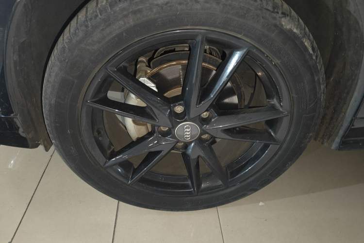 Used Audi Q2L 2021 35 TFSI Progressive Dynamic Edition Exterior 4