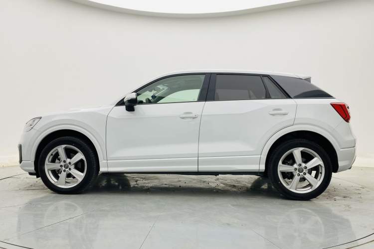 Used Audi Q2L 2021 35 TFSI Fashionable and Elegant Model Exterior 4