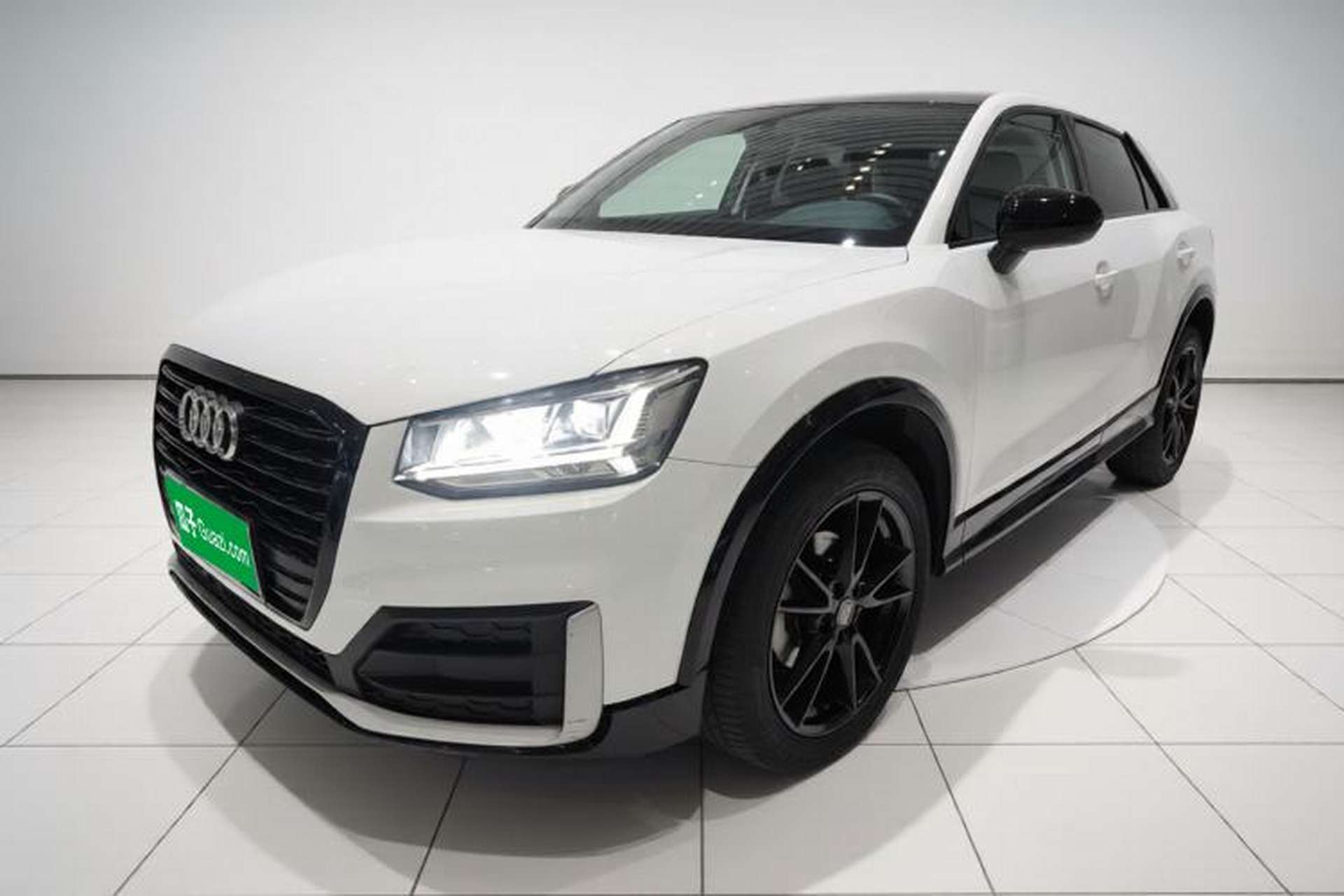 Used Audi Q2L 2021 35 TFSI Progressive Dynamic Edition Front Left 45 Deg
