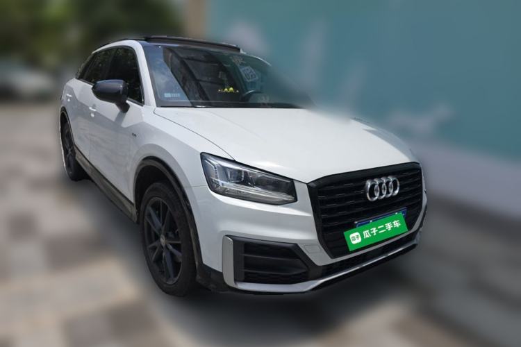 Used Audi Q2L 2021 35 TFSI Luxury Dynamic Model Front Right 45 Deg