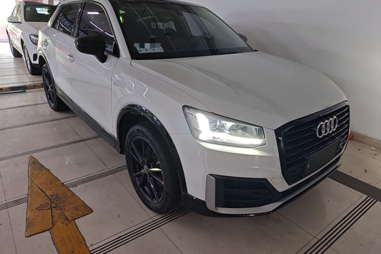 Used Audi Q2L 2021 35 TFSI Fashion Dynamic Model Front Right 45 Deg