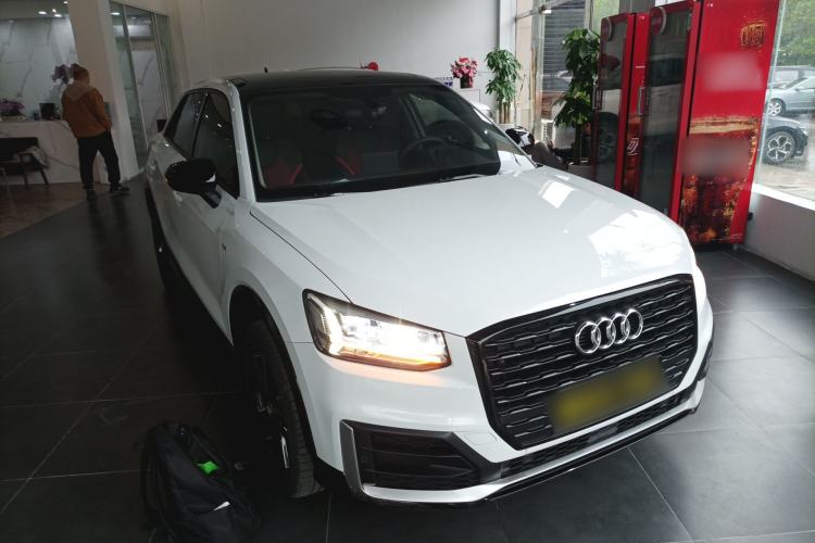 Used Audi Q2L 2021 35 TFSI Fashion Dynamic Model Front Right 45 Deg