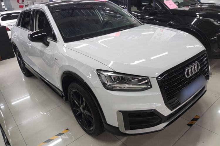 Used Audi Q2L 2021 35 TFSI Fashion Dynamic Model Front Right 45 Deg