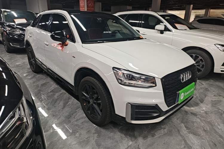 Used Audi Q2L 2021 35 TFSI Progressive Dynamic Edition Front Right 45 Deg