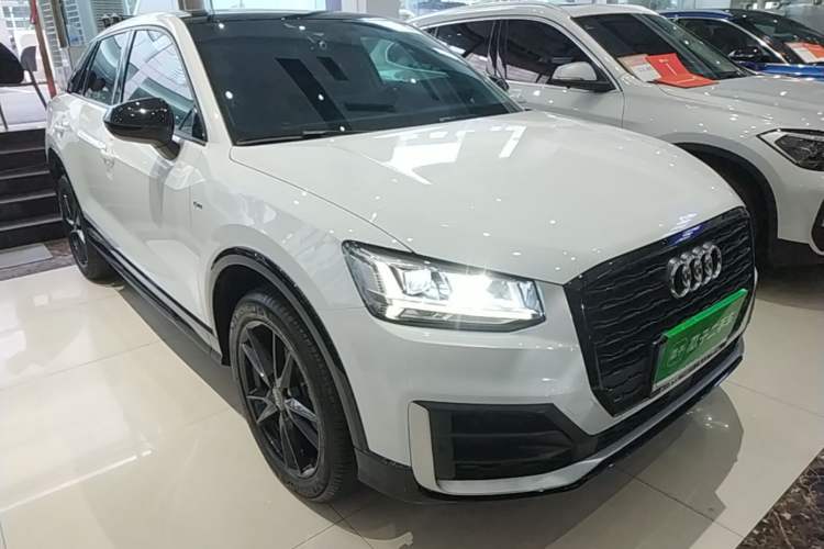 Used Audi Q2L 2021 35 TFSI Progressive Dynamic Edition Front Right 45 Deg