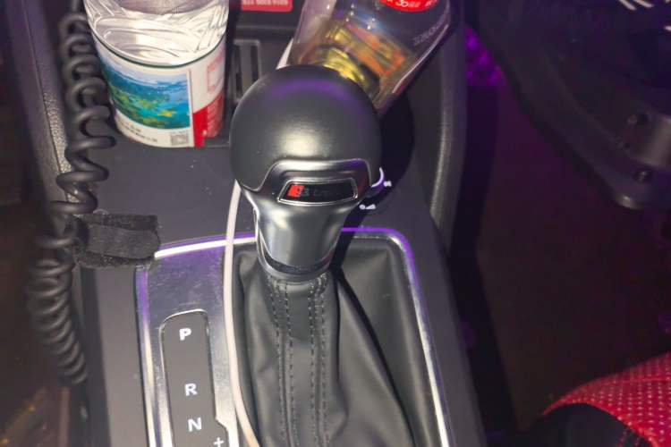 Used Audi Q2L 2021 35 TFSI Progressive Dynamic Edition Gear Lever