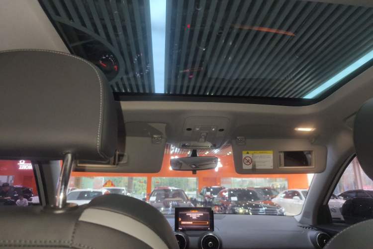 Used Audi Q2L 2021 35 TFSI Fashion Dynamic Model Headliner