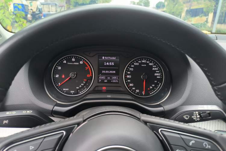 Used Audi Q2L 2021 35 TFSI Progressive Dynamic Edition Instrument Cluster