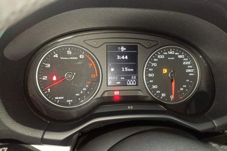 Used Audi Q2L 2021 35 TFSI Progressive Dynamic Edition Instrument Cluster