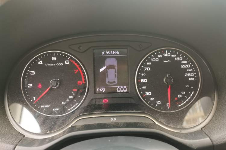 Used Audi Q2L 2021 35 TFSI Fashionable and Elegant Model Instrument Cluster
