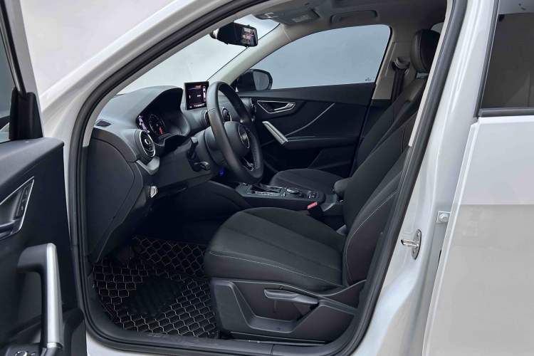Used Audi Q2L 2021 35 TFSI Progressive Dynamic Edition Interior 1