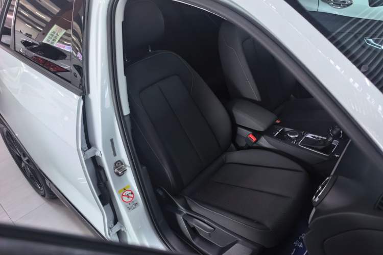 Used Audi Q2L 2021 35 TFSI Progressive Dynamic Edition Interior 2