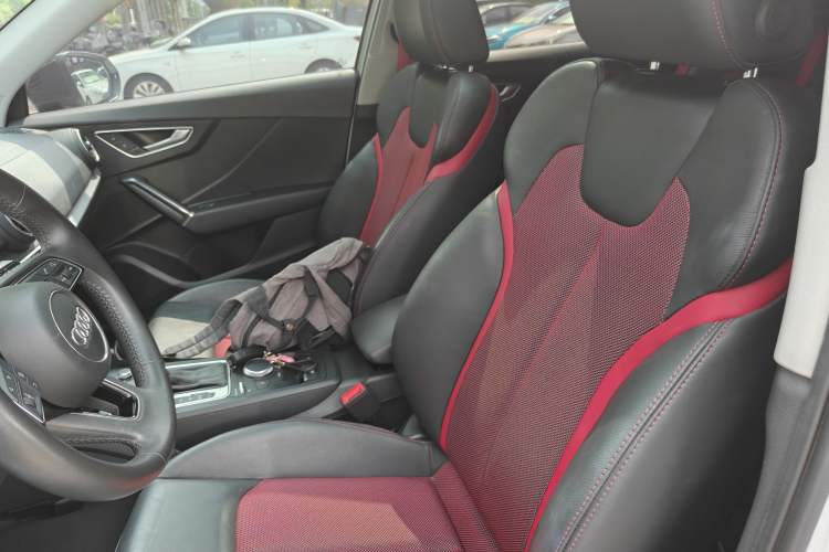 Used Audi Q2L 2021 35 TFSI Fashion Dynamic Model Interior 3
