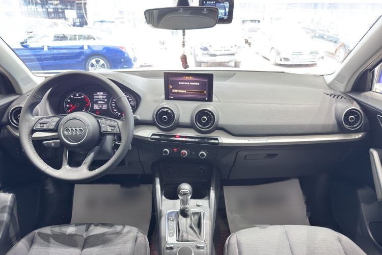 Used Audi Q2L 2021 35 TFSI Progressive Dynamic Edition Interior 3