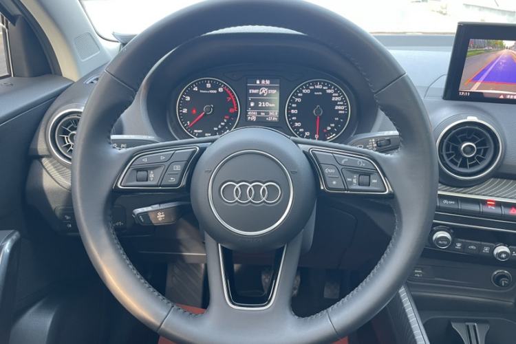 Used Audi Q2L 2021 35 TFSI Fashionable and Elegant Model Interior 4