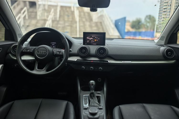 Used Audi Q2L 2021 35 TFSI Progressive Dynamic Edition Interior 4