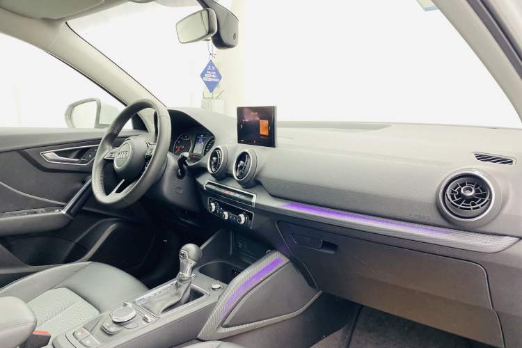 Used Audi Q2L 2021 35 TFSI Fashionable and Elegant Model Interior 5