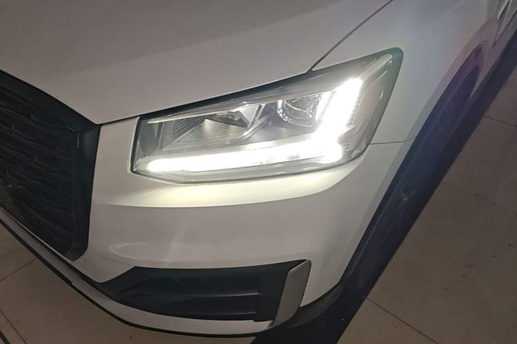 Used Audi Q2L 2021 35 TFSI Fashion Dynamic Model Left Front Headlight
