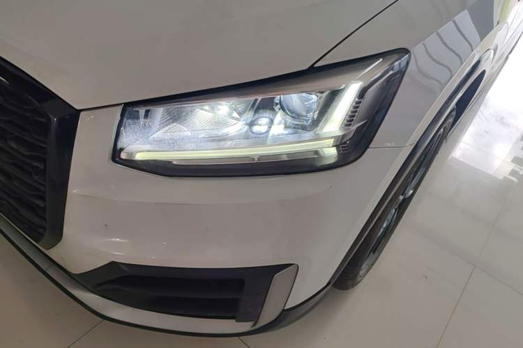 Used Audi Q2L 2021 35 TFSI Fashion Dynamic Model Left Front Headlight