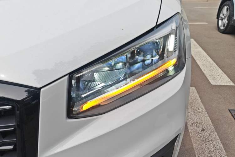 Used Audi Q2L 2021 35 TFSI Fashion Dynamic Model Left Front Headlight