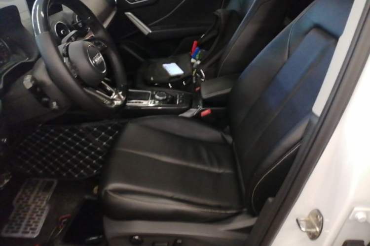Used Audi Q2L 2021 35 TFSI Progressive Dynamic Edition Left Front Seat