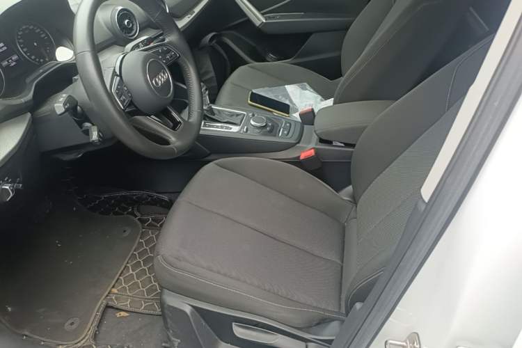 Used Audi Q2L 2021 35 TFSI Progressive Dynamic Edition Left Front Seat