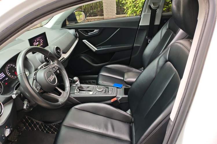 Used Audi Q2L 2021 35 TFSI Progressive Dynamic Edition Left Front Seat