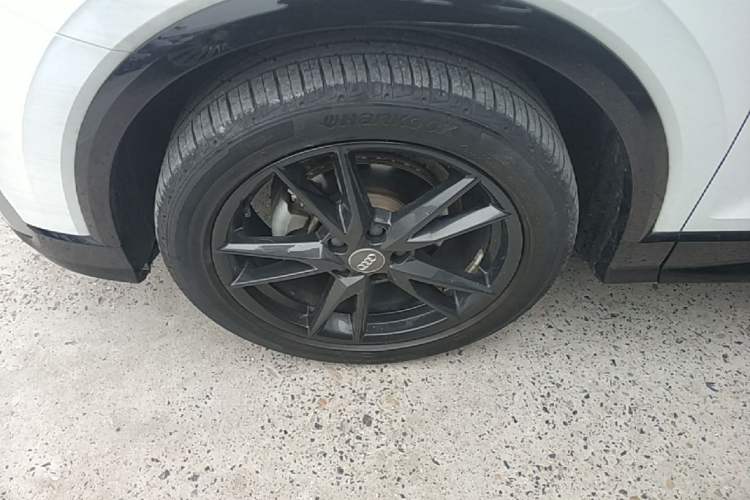 Used Audi Q2L 2021 35 TFSI Progressive Dynamic Edition Left Front Wheel Hub