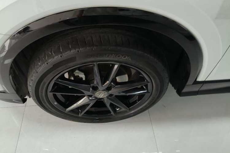 Used Audi Q2L 2021 35 TFSI Progressive Dynamic Edition Left Front Wheel Hub