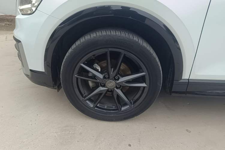 Used Audi Q2L 2021 35 TFSI Fashion Dynamic Model Left Front Wheel Hub