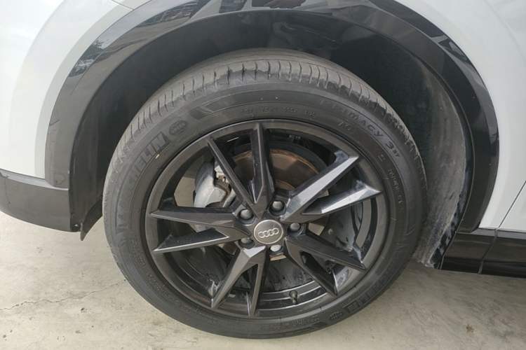Used Audi Q2L 2021 35 TFSI Fashion Dynamic Model Left Front Wheel Hub