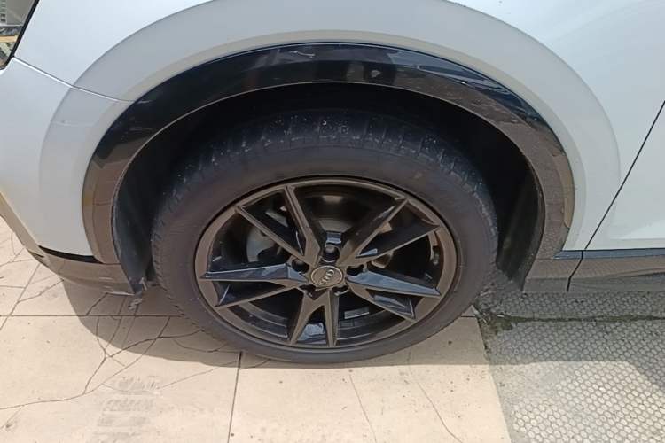 Used Audi Q2L 2021 35 TFSI Progressive Dynamic Edition Left Front Wheel Hub