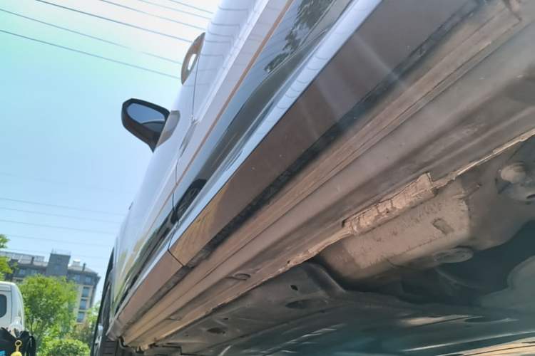 Used Audi Q2L 2021 35 TFSI Progressive Dynamic Edition Left Side Sill
