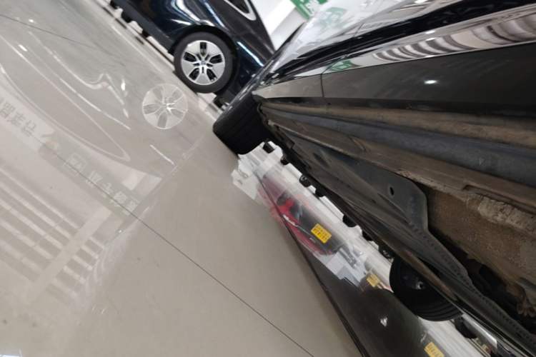 Used Audi Q2L 2021 35 TFSI Fashion Dynamic Model Left Side Sill