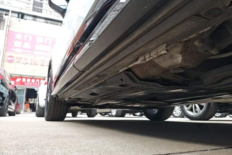 Used Audi Q2L 2021 35 TFSI Progressive Dynamic Edition Left Side Sill