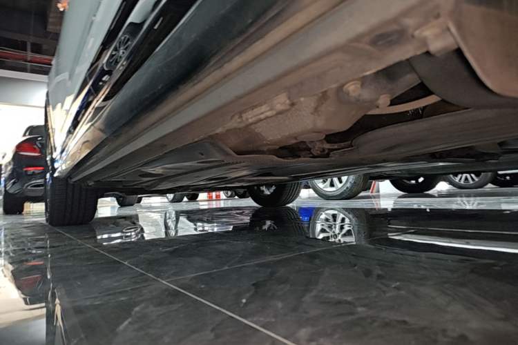 Used Audi Q2L 2021 35 TFSI Progressive Dynamic Edition Left Side Sill