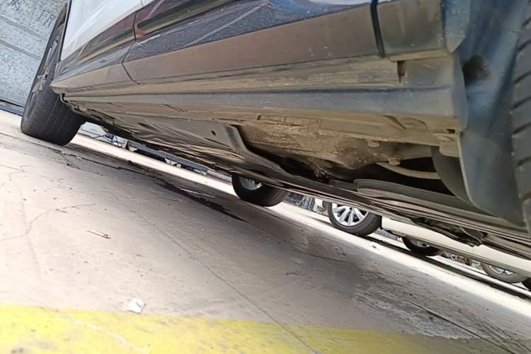 Used Audi Q2L 2021 35 TFSI Progressive Dynamic Edition Left Side Sill