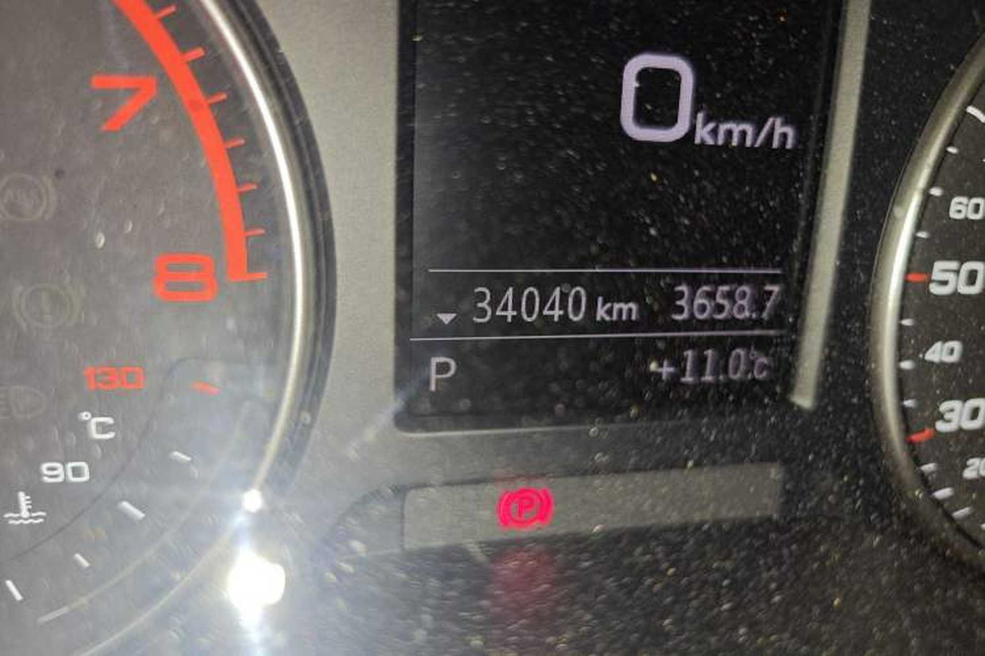 Used Audi Q2L 2021 35 TFSI Progressive Dynamic Edition Odometer Close Up
