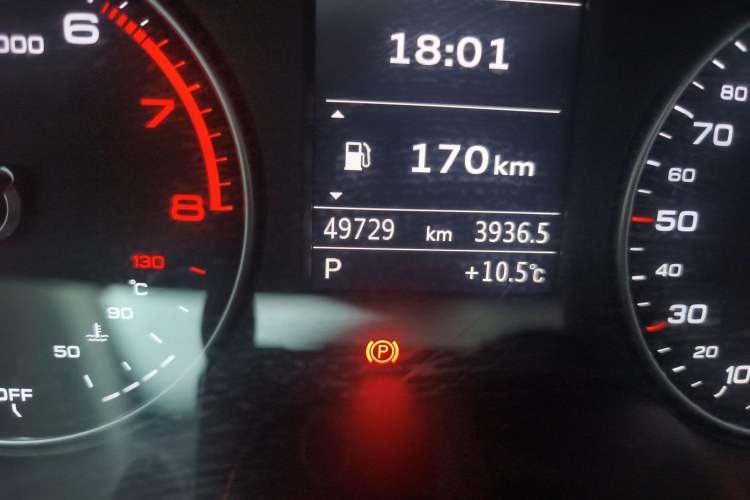Used Audi Q2L 2021 35 TFSI Progressive Dynamic Edition Odometer Close Up