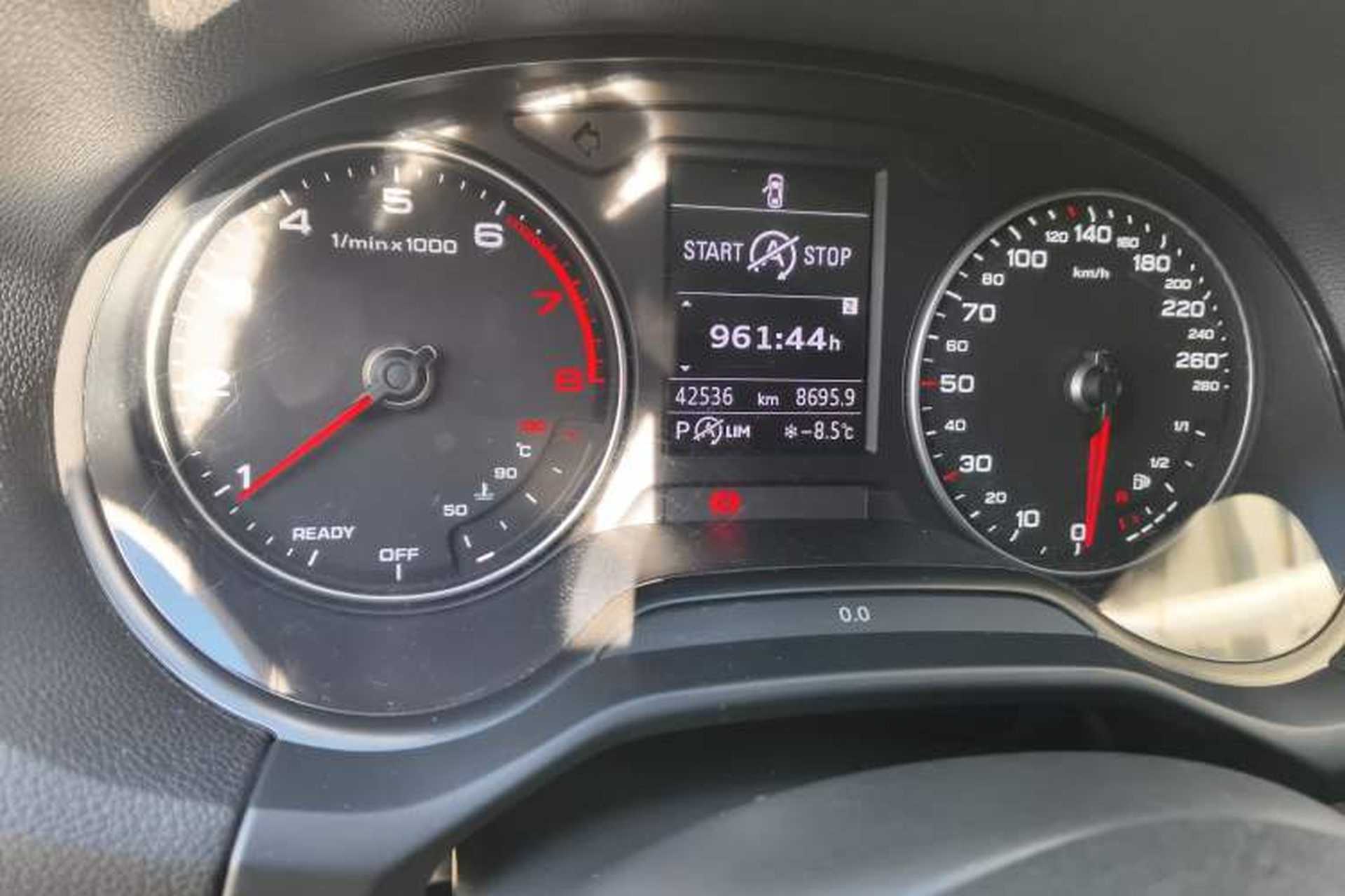 Used Audi Q2L 2021 35 TFSI Progressive Dynamic Edition Odometer Close Up