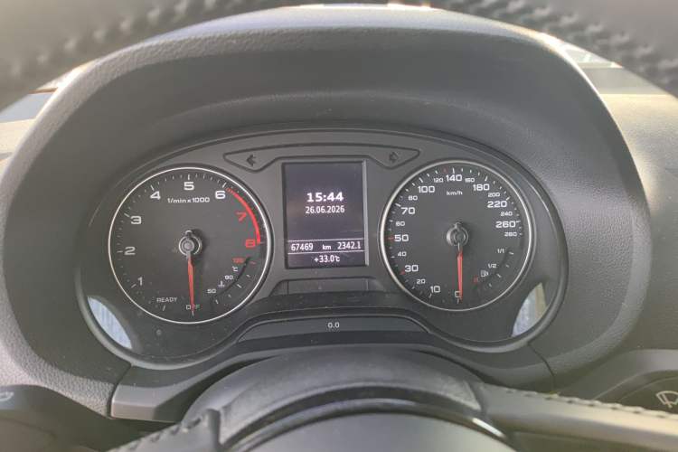 Used Audi Q2L 2021 35 TFSI Progressive Dynamic Edition Odometer Close Up