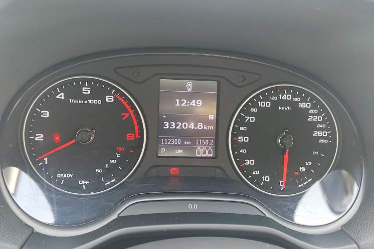 Used Audi Q2L 2021 35 TFSI Progressive Dynamic Edition Odometer Close Up