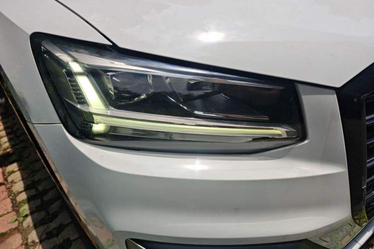 Used Audi Q2L 2021 35 TFSI Progressive Dynamic Edition Right Front Headlight