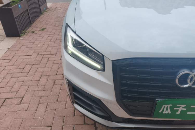 Used Audi Q2L 2021 35 TFSI Progressive Dynamic Edition Right Front Headlight