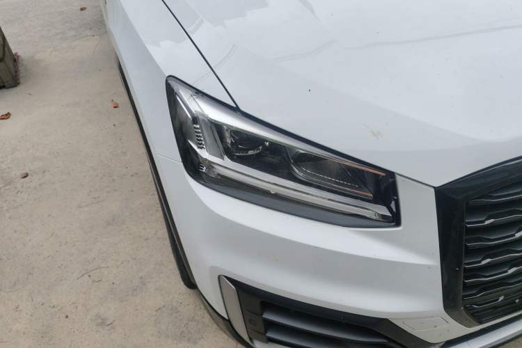 Used Audi Q2L 2021 35 TFSI Fashion Dynamic Model Right Front Headlight